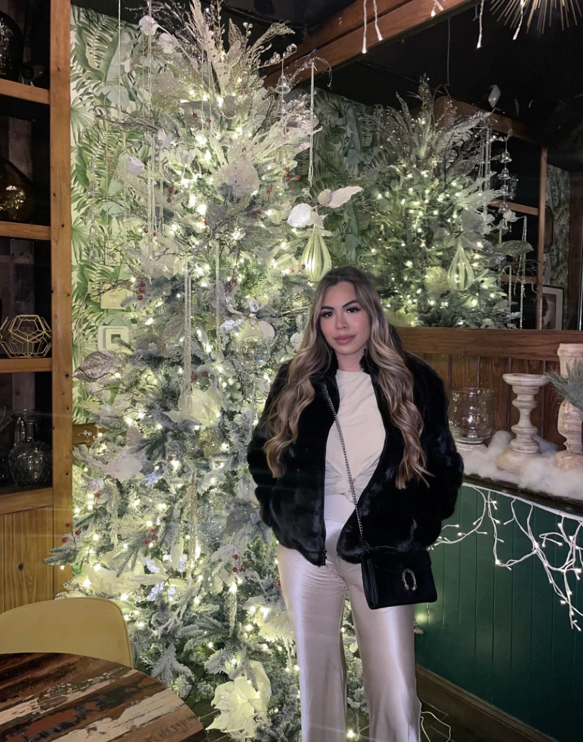 Luz Luna - Premium Lash Artist